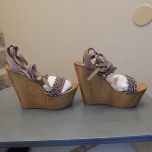 Steve Madden PLMBCH-M Taupe Multi Platform Wedge Sandals Size 8